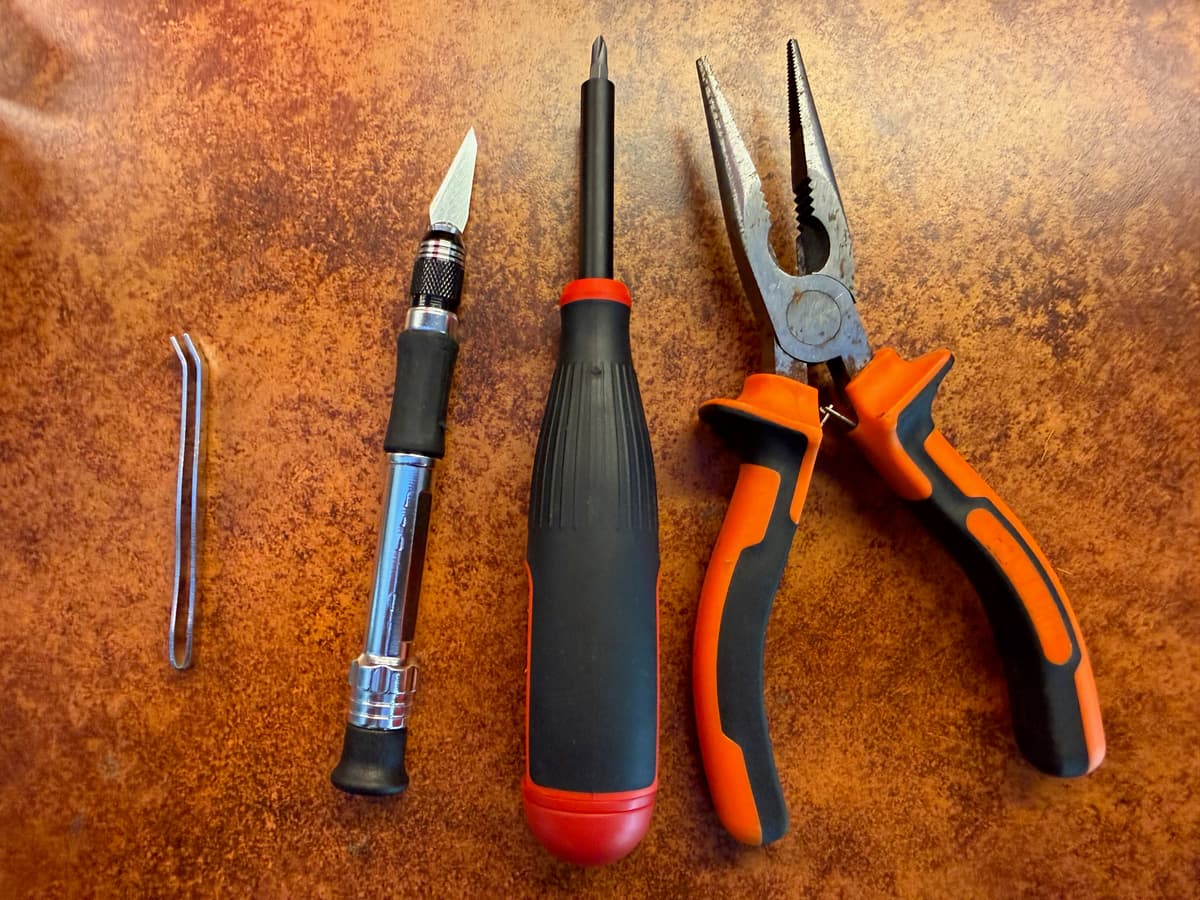 Tools I used to swap the fans